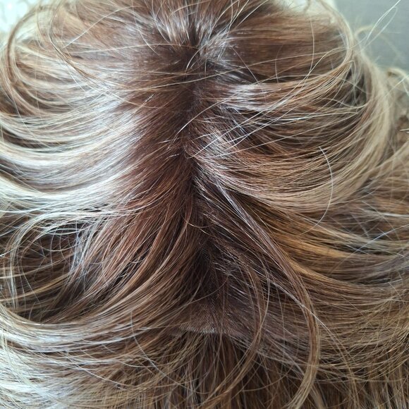 Belle Tress heat friendly wig - Picture 7 of 11